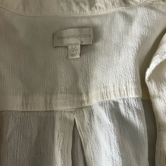 button down - Picture 2 of 4